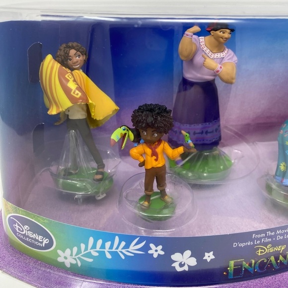 NEW - Disney Encanto Figurine Set - Picture 2 of 5